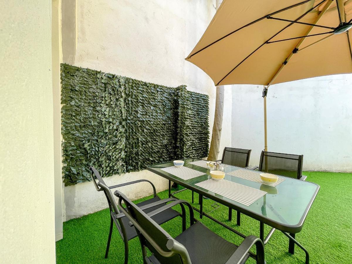 Soho Modern 55Sqm Studio With Secret Garden Apartment เอเธนส์ ภายนอก รูปภาพ