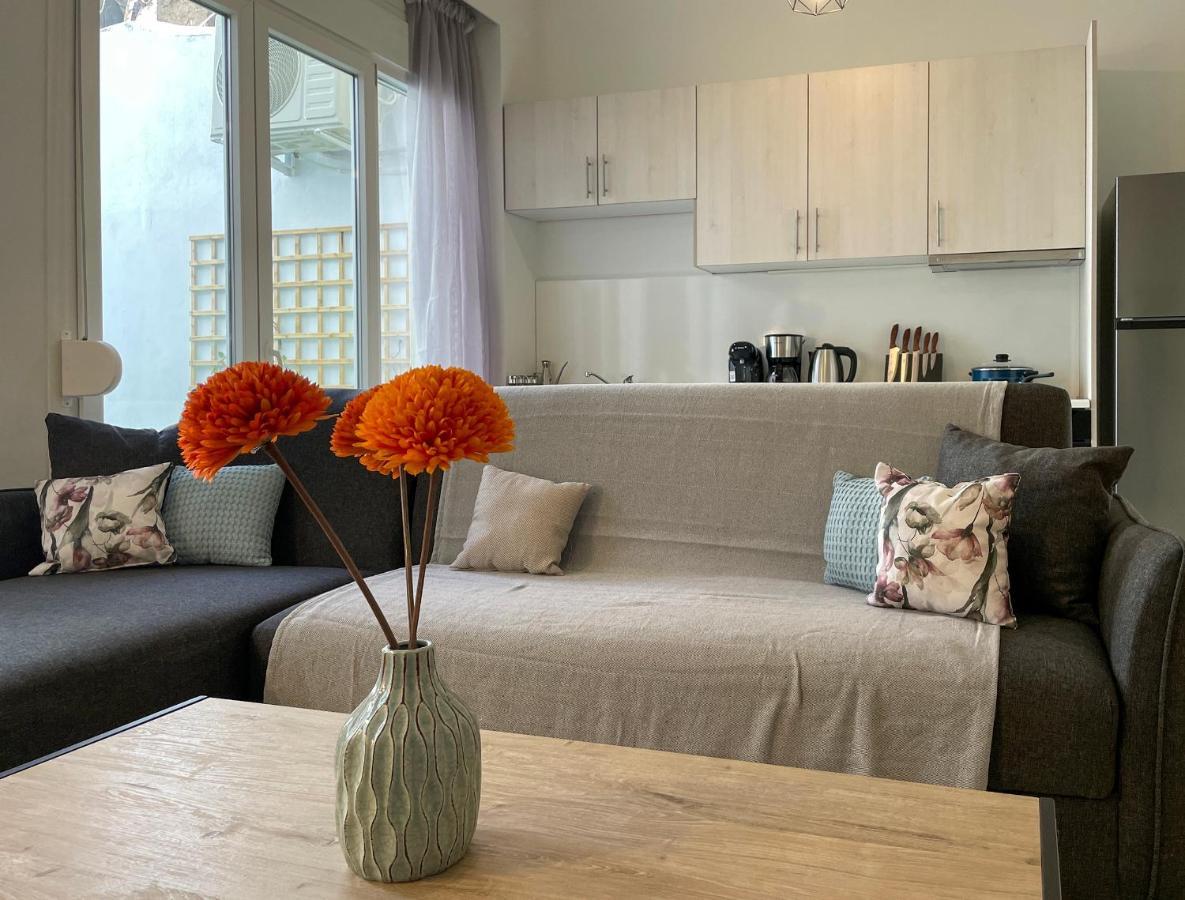 Soho Modern 55Sqm Studio With Secret Garden Apartment เอเธนส์ ภายนอก รูปภาพ
